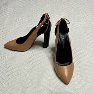 TFS Collections UK Women’s Beige & Black Pointed Slingback Pumps. Size 7